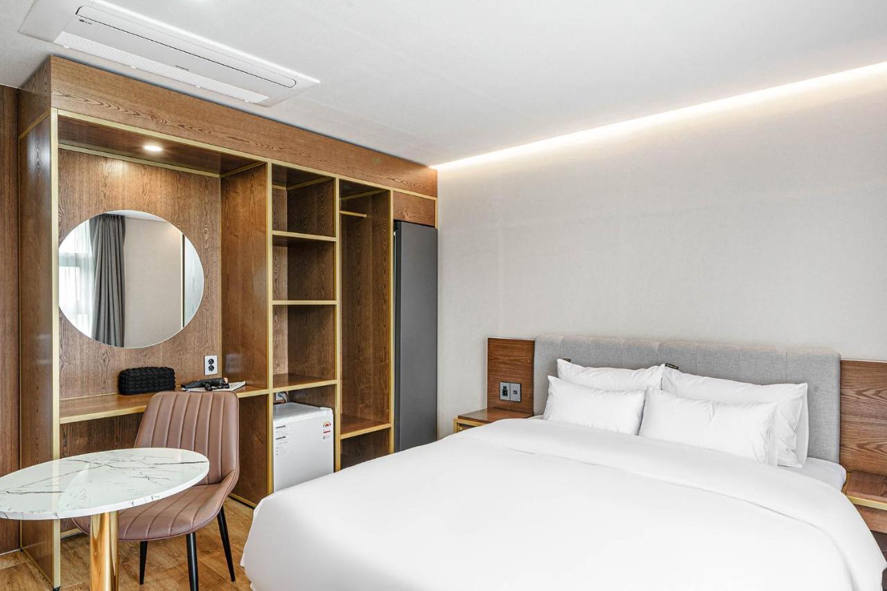 Browndot Hotel Jeonju Ajung Exteriör bild
