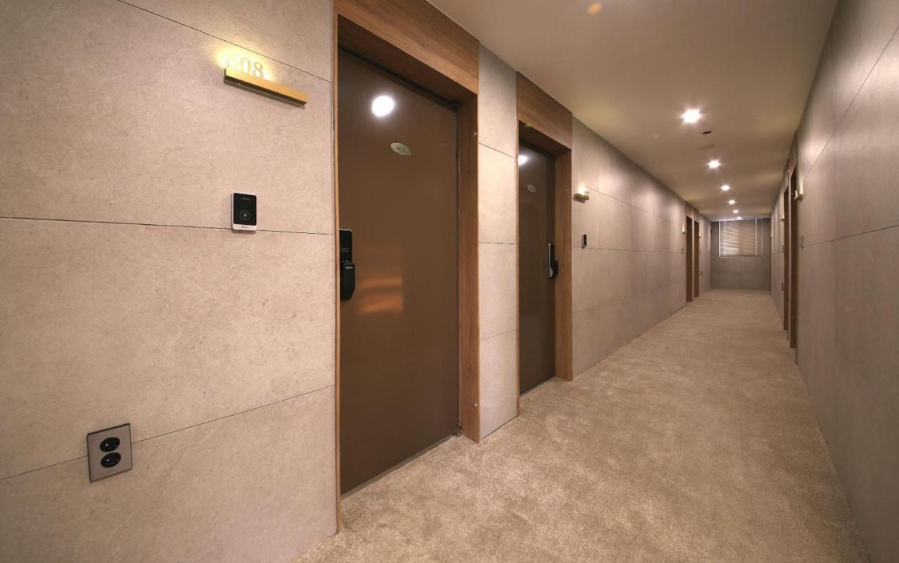 Browndot Hotel Jeonju Ajung Exteriör bild